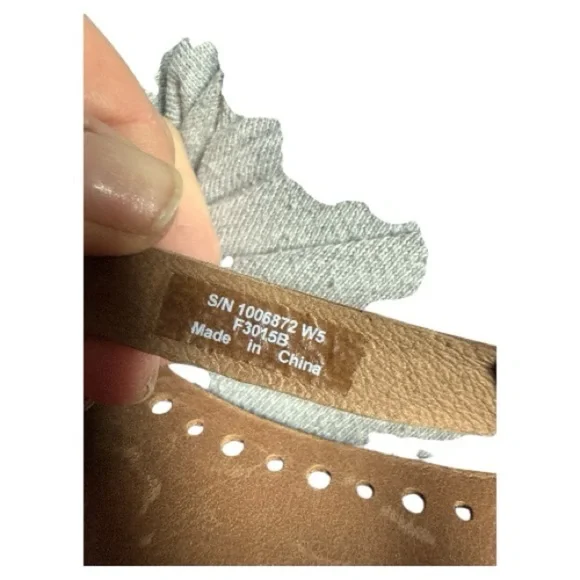 UGG Brown Black And Rose Gold Leather Sandals Size 5 - Picture 4 of 5